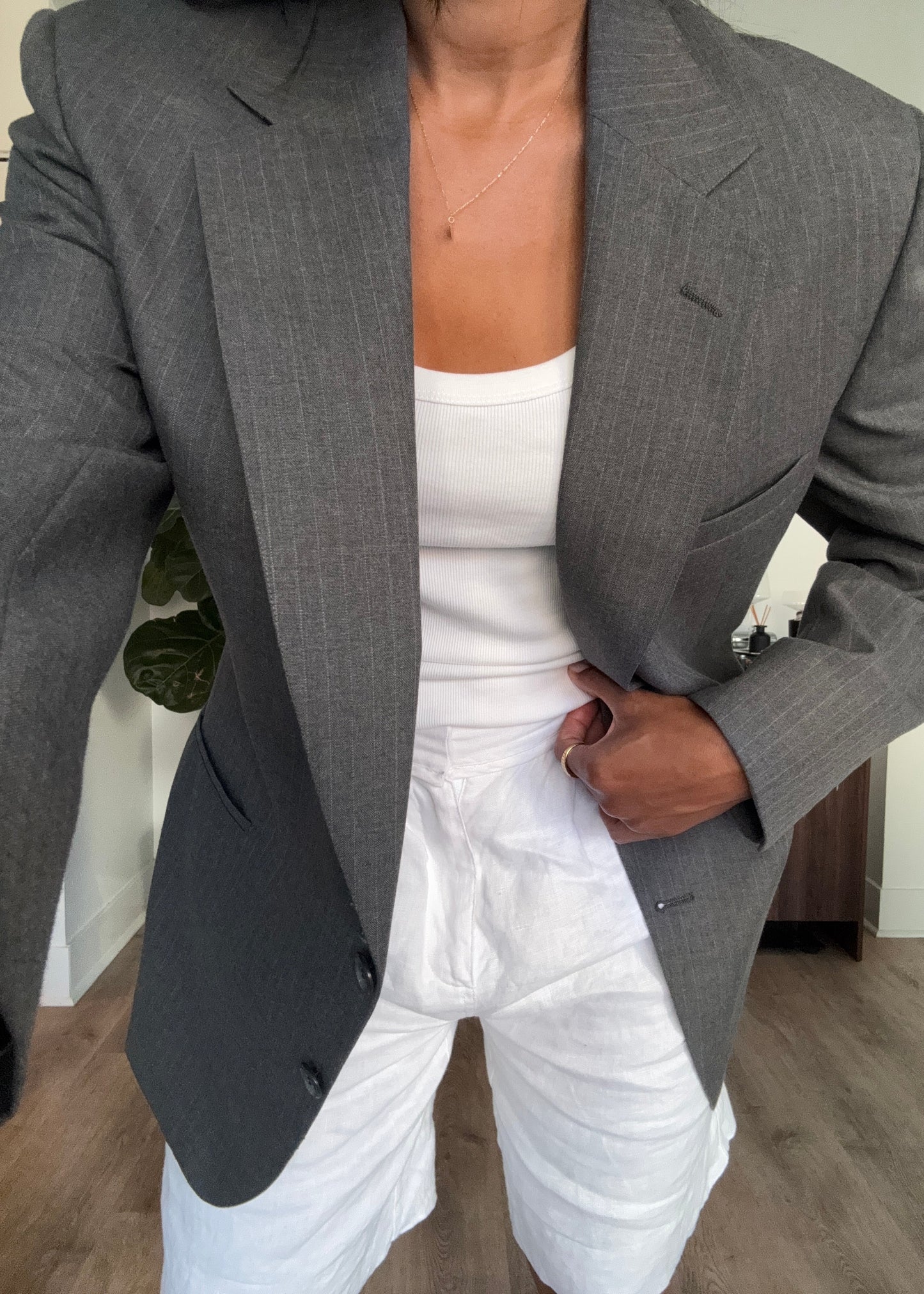 GREY FINE- LINED VINTAGE