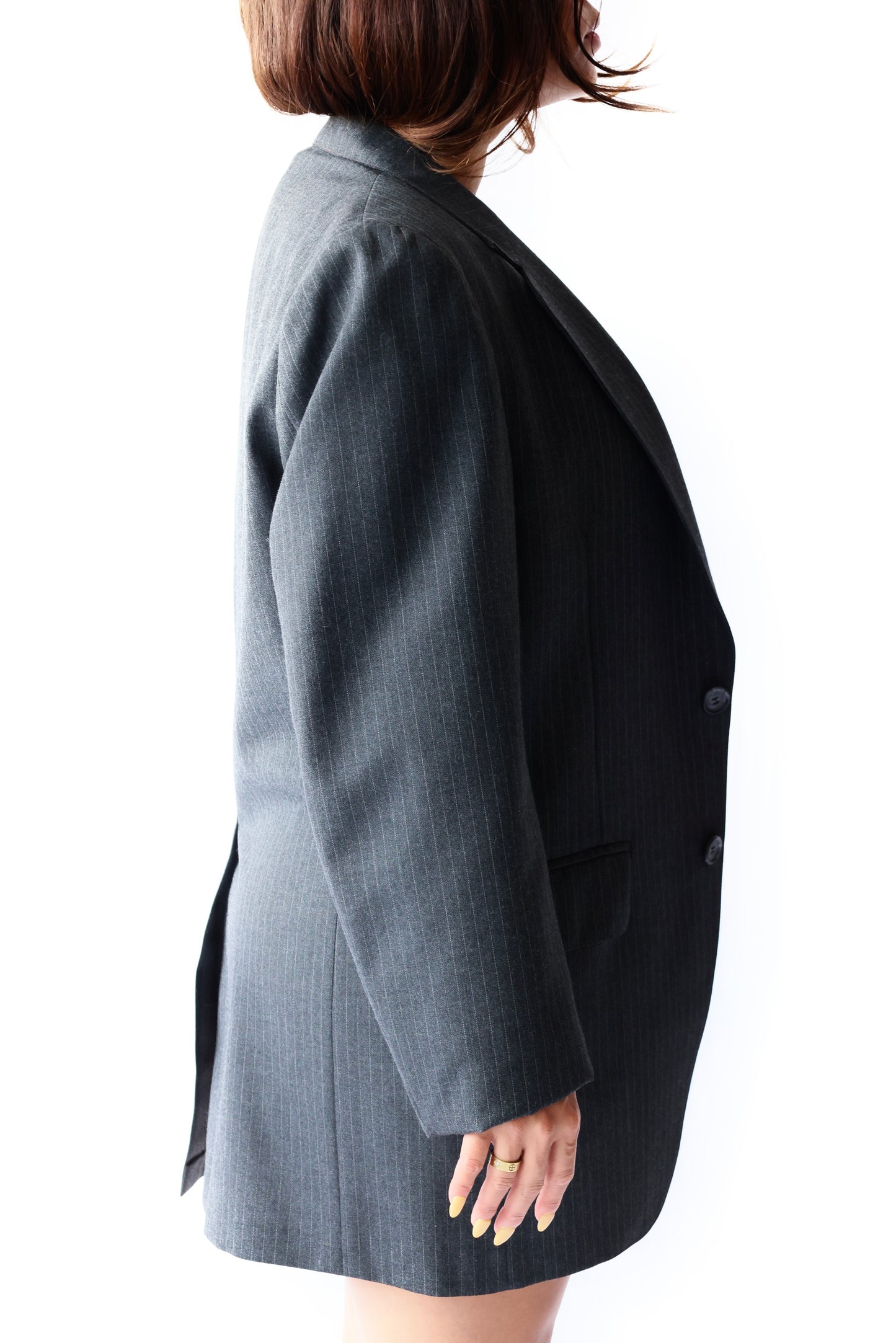 GREY FINE-LINED BLAZER