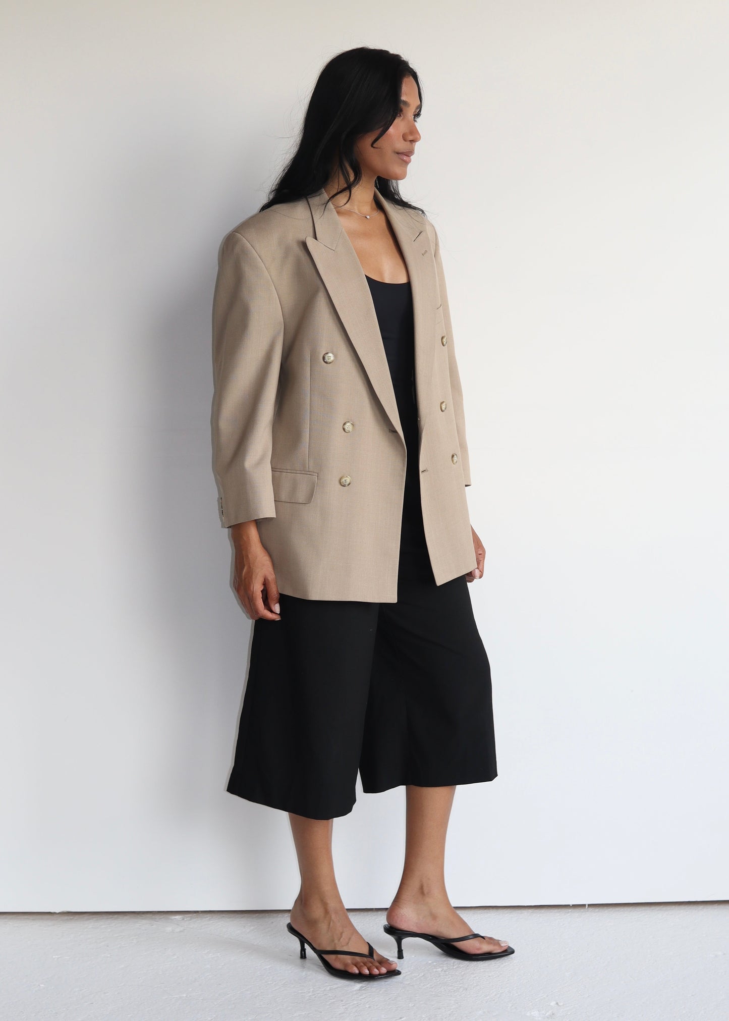 BEIGE VINTAGE