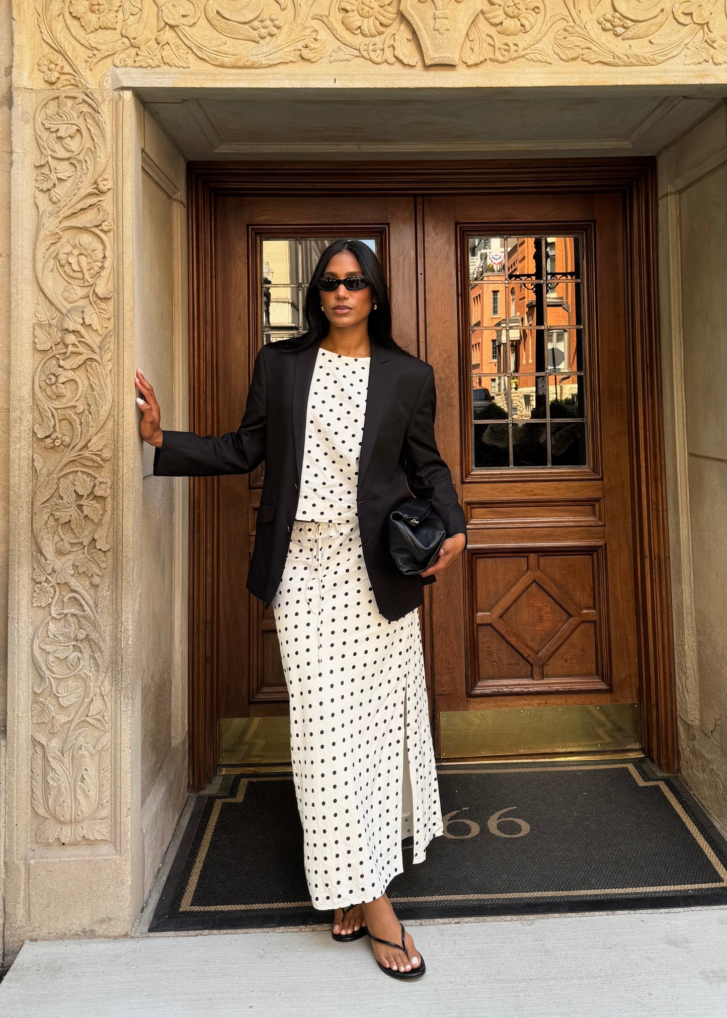 BASIC BLACK VINTAGE BLAZER